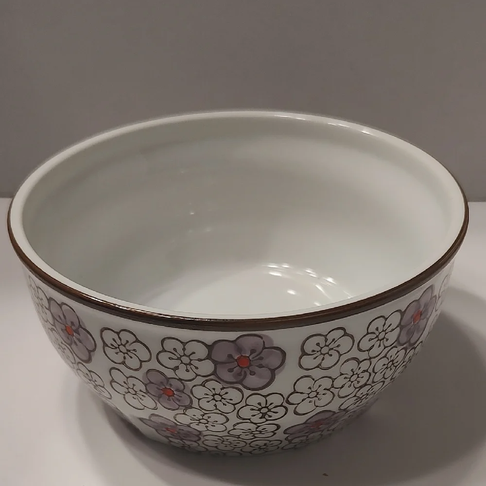 Floral Patterned Hand painted Yokohama Studios Ceramic Bowl White, Tan, Purple